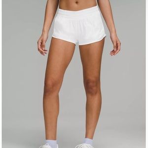 Lululemon hotly hot short 2.5